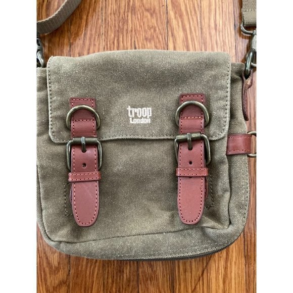 𝅺TROOP London cross body bag - Picture 2 of 10